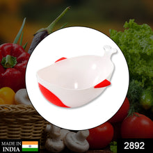 Multi-use plastic bowl with strainer for pasta and vegetables