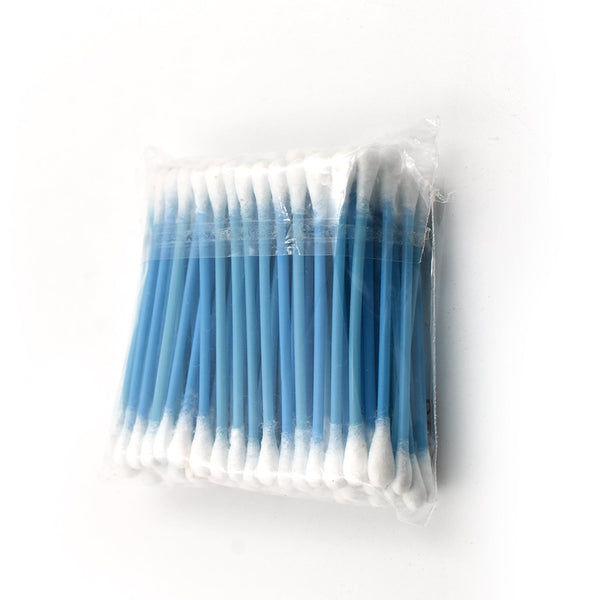 Small cotton buds for ear cleaning